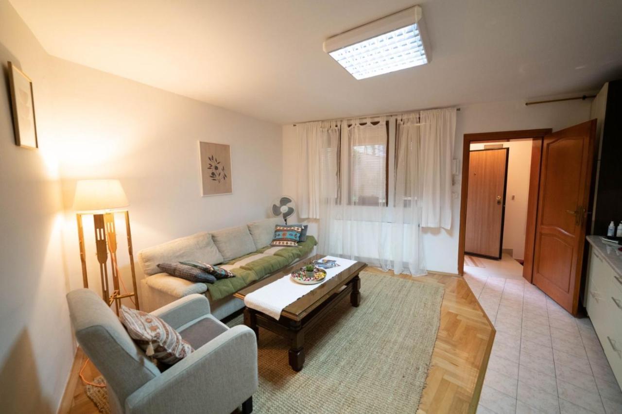 Apartman Yellow House Sarajevo Luaran gambar